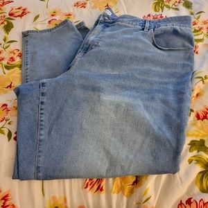 Light wash skinny jeans